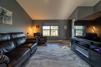 1304 N 2nd Avenue, Wausau, WI 54401 - Photo 4