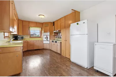 609 8th Street, Marathon, WI 54448 - Photo 2