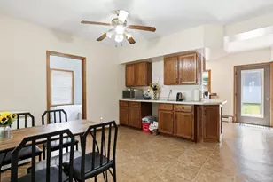 1932 Prairie St, Stevens Point, WI 54481 - Photo 6