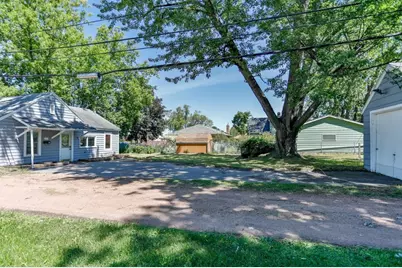 511 S Bellis Street #Unit B, Wausau, WI 54403 - Photo 2