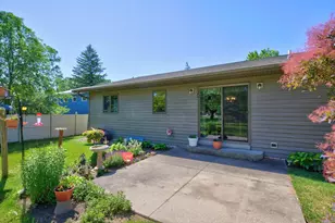 1012 W 4th St, Nekoosa, WI 54457 - Photo 28