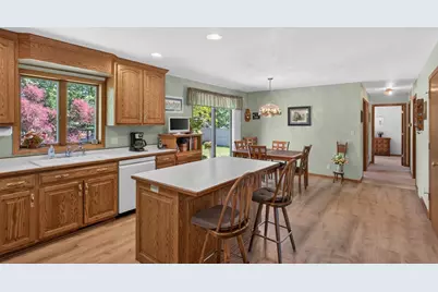 1012 W 4th Street, Nekoosa, WI 54457 - Photo 4