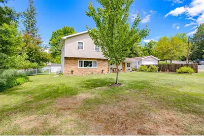1212 Marquardt Road, Wausau, WI 54403 - Photo 2
