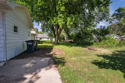 211 Poplar Street, Wisconsin Rapids, WI 54494 - Photo 38