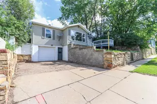 621 Wisconsin St, Wisconsin Rapids, WI 54494 - Photo 4