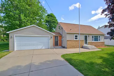 1231 Cook Avenue, Wisconsin Rapids, WI 54494 - Photo 1
