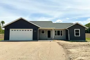 1351 Knapp St, Menomonie, WI 54729 - Photo 1