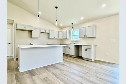 1351 Knapp Street, Menomonie, WI 54729 - Photo 12