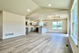 1347 Knapp St, , WI 54728 - Photo 8