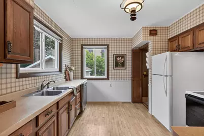341 5th Street North, Wisconsin Rapids, WI 54494 - Photo 2