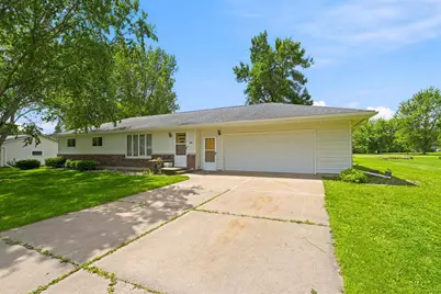 303 S 2nd Lane, Abbotsford, WI 54405 - Photo 1