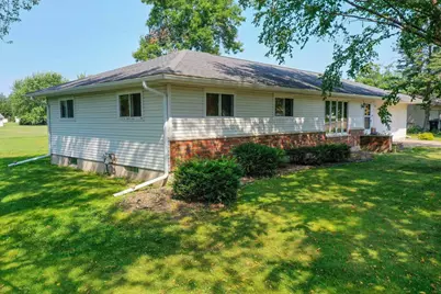 303 S 2nd Lane, Abbotsford, WI 54405 - Photo 1