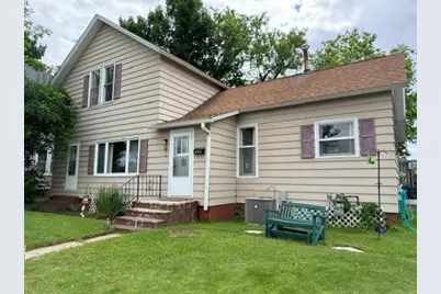 734 S 1st Avenue, Wausau, WI 54401 - Photo 2