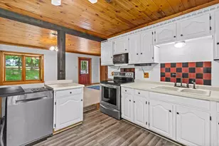 157245 Batten Dr, Wausau, WI 54403 - Photo 2