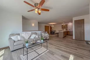 890 Morning Star Ln, Plover, WI 54467 - Photo 6