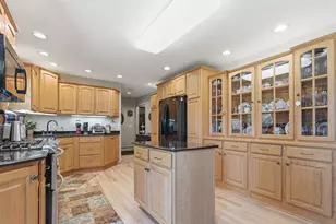 206 W Cedar St, Abbotsford, WI 54405 - Photo 2