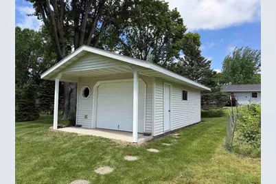 1107 W State Street, Marshfield, WI 54449 - Photo 34