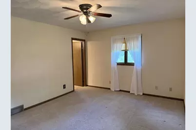 1107 W State Street, Marshfield, WI 54449 - Photo 10