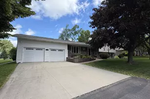 1107 W State St, Marshfield, WI 54449 - Photo 30