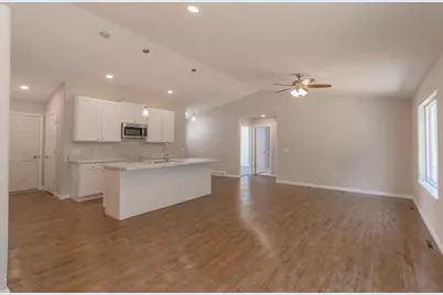 5526 Forest Creek Road, Stevens Point, WI 54482 - Photo 8