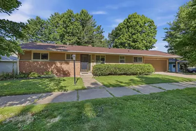 908 S 11th Street, Wausau, WI 54403 - Photo 1