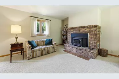 308 Walker Street, Stevens Point, WI 54481 - Photo 10