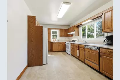 308 Walker Street, Stevens Point, WI 54481 - Photo 14