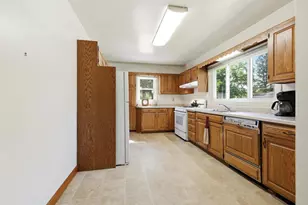 308 Walker St, Stevens Point, WI 54481 - Photo 14