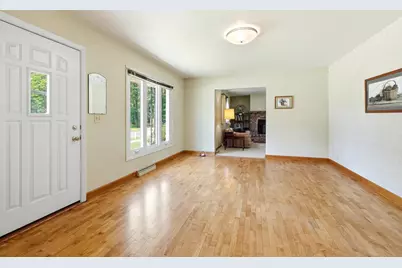 308 Walker Street, Stevens Point, WI 54481 - Photo 6
