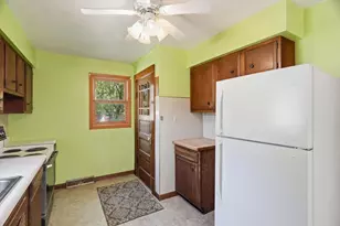 400 N Vine Ave, Marshfield, WI 54449 - Photo 8