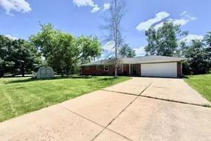 W5097 Sunset Dr, Merrill, WI 54452 - Photo 2