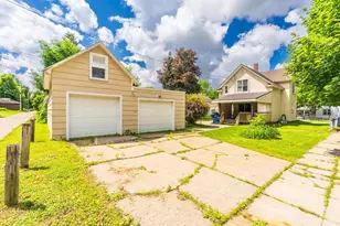 2513 Gowen St, Wausau, WI 54403 - Photo 2