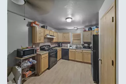 2850 N 21st Street, Milwaukee, WI 53206 - Photo 4