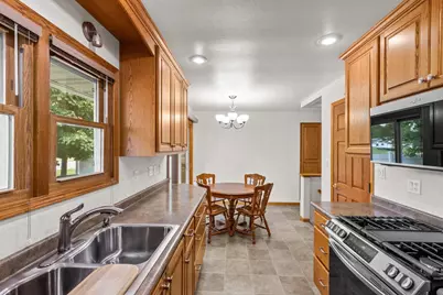 2010 Chase Street, Wisconsin Rapids, WI 54495 - Photo 6