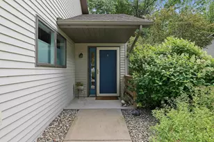 3301 Yvonne Dr, Stevens Point, WI 54481 - Photo 4