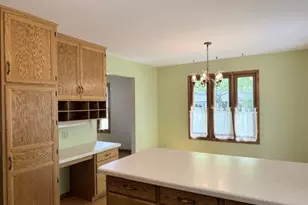 406 Evergreen Ave, Marshfield, WI 54449 - Photo 8