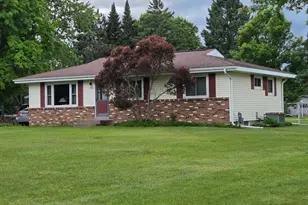 118 Voerman St, Tomahawk, WI 54487 - Photo 2