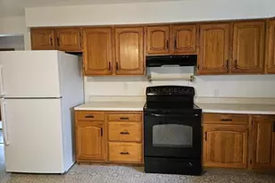 827 W North St, Marshfield, WI 54449 - Photo 8