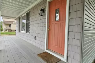 827 W North St, Marshfield, WI 54449 - Photo 2