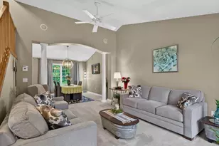 912 Cherokee Ct, Waupaca, WI 54981 - Photo 4