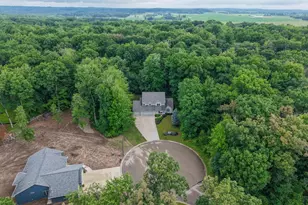 912 Cherokee Ct, Waupaca, WI 54981 - Photo 48