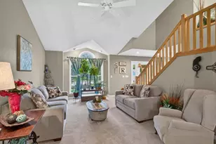 912 Cherokee Ct, Waupaca, WI 54981 - Photo 6