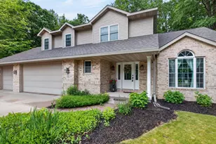 912 Cherokee Ct, Waupaca, WI 54981 - Photo 34