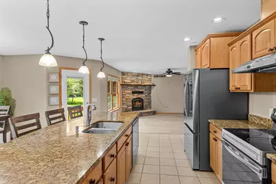 5011 Prairie Ridge Drive, Wisconsin Rapids, WI 54494 - Photo 8