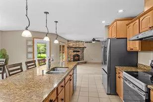 5011 Prairie Ridge Dr, Wisconsin Rapids, WI 54494 - Photo 8