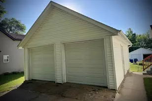 407 6th St, Mosinee, WI 54455 - Photo 6