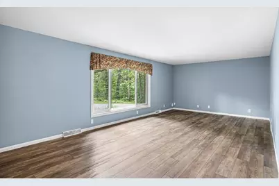 2015 Circle Drive, Kronenwetter, WI 54455 - Photo 10