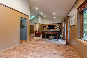 3942 Hillside Ln, Wausau, WI 54403 - Photo 6