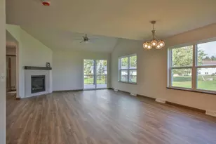 770 Morning Star Ln, Plover, WI 54467 - Photo 8