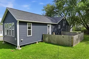419 W McMillan St, Marshfield, WI 54449 - Photo 24